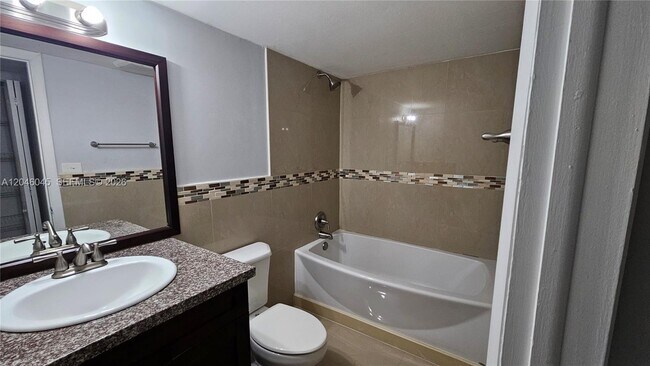 Building Photo - 14311 N Kendall Dr