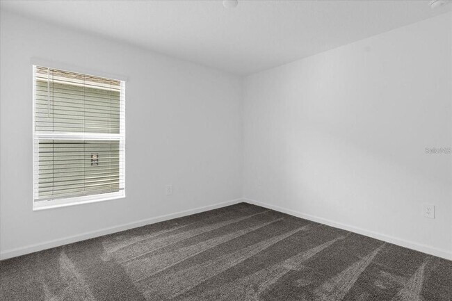 Building Photo - 321 Lawson Ave