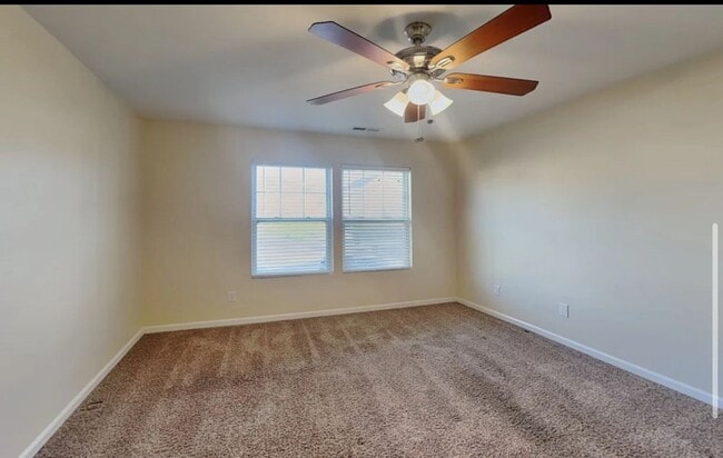 Building Photo - 286 Aershire Ct