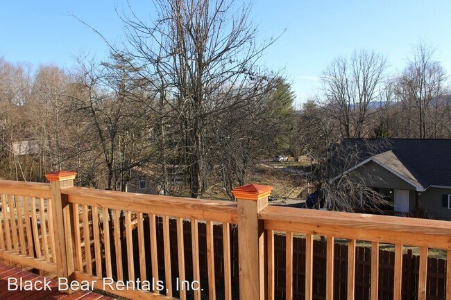 Building Photo - 1 br, 2 bath House - 424 Deaverview Road