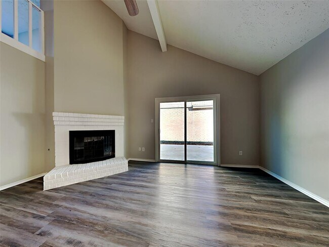 Building Photo - 23035 Red Leo Ln