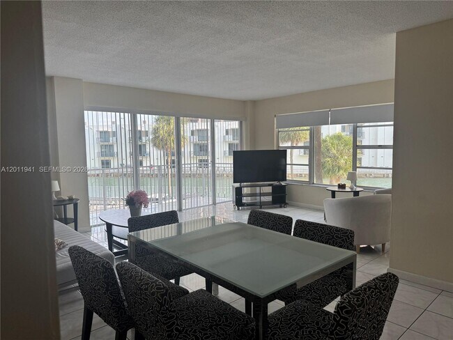 Building Photo - 11111 Biscayne Blvd