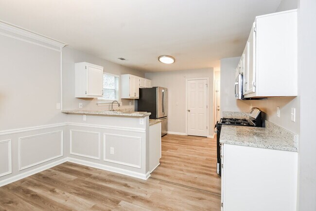 Building Photo - 2715 Tradd Ct