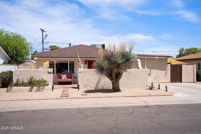 Primary Photo - 7608 E Catalina Dr