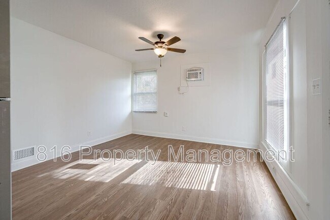 Building Photo - 6106 E 153 Terrace