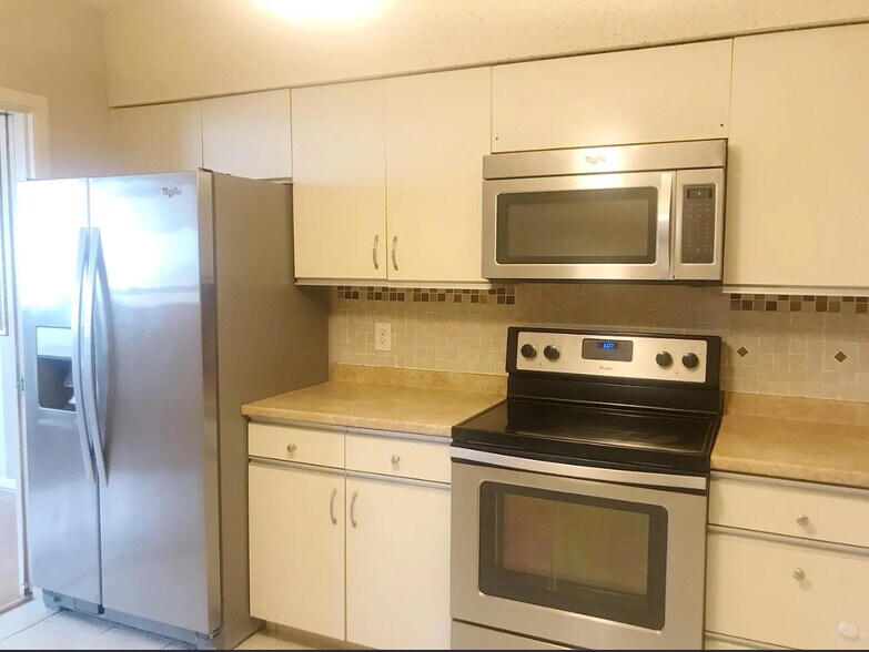 Building Photo - 5501 Seminary Rd