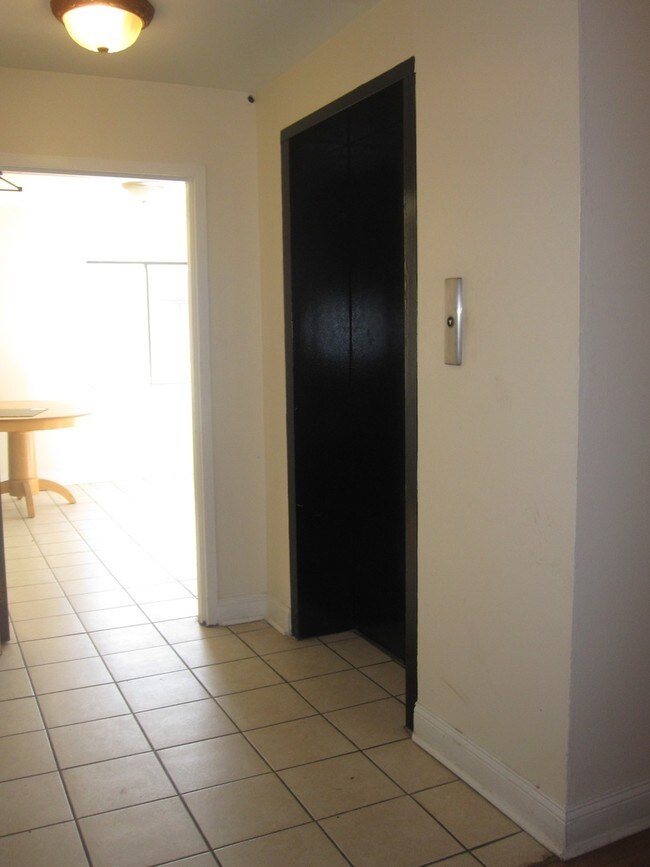 Building Photo - 2310 N Harlem Ave