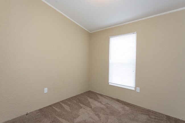 Building Photo - 15818 Country Way