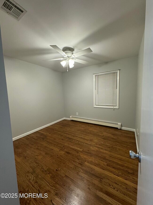 Building Photo - 109 Westwood Dr