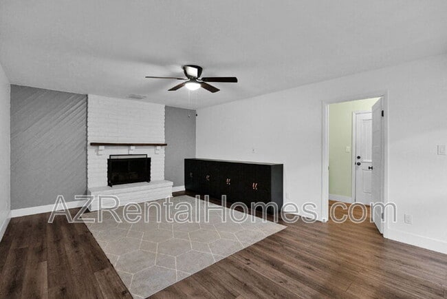 Building Photo - 2454 W Obispo Cir