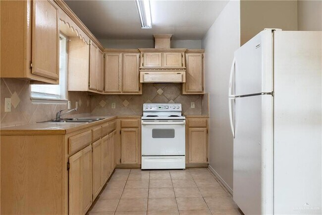 Building Photo - 1511 Nassau St