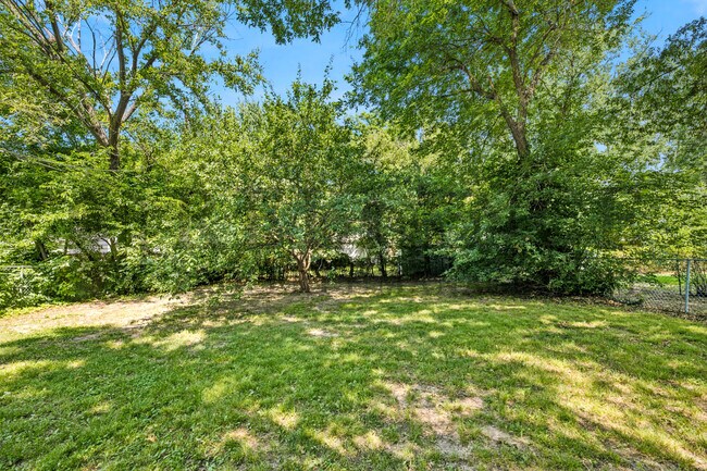 Building Photo - 1126 Silverdale Ct
