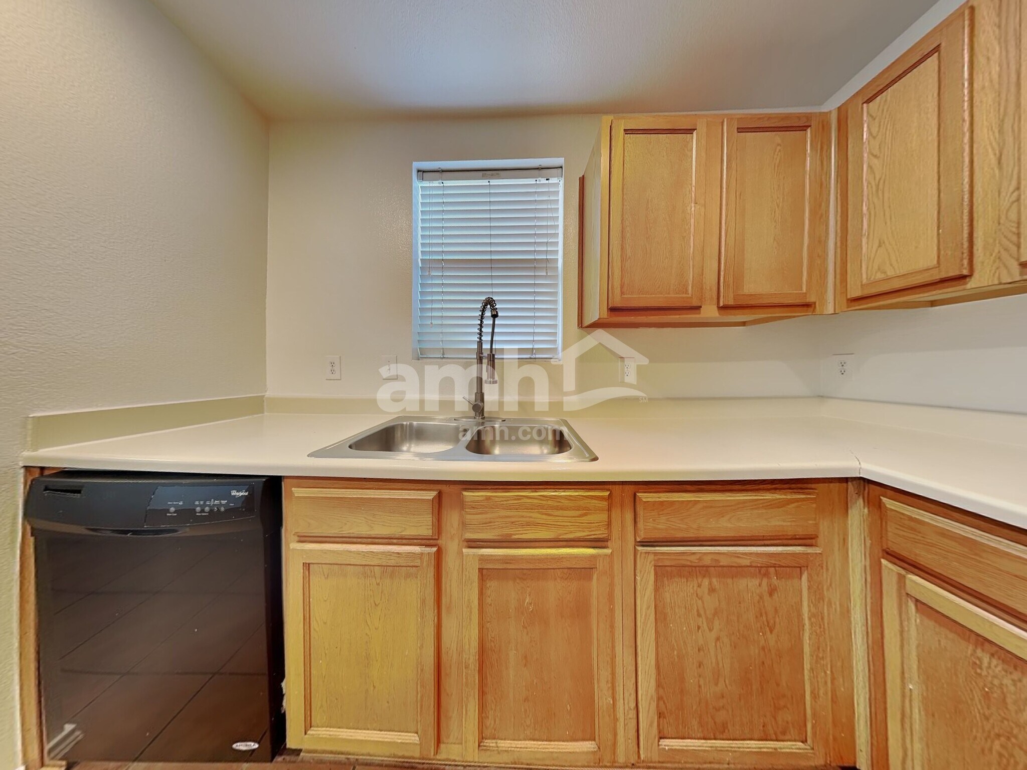 Building Photo - 10616 Park City Trl