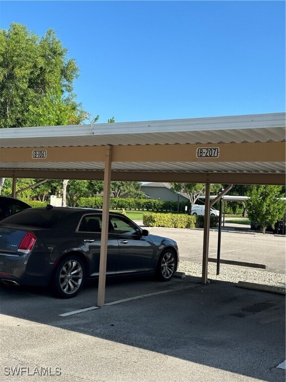 Building Photo - 1950 W Crown Pointe Blvd