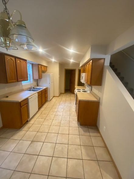 Building Photo - 1254 Rock Ridge Ln