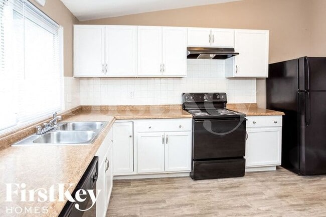 Building Photo - 3310 Hambletonian Dr