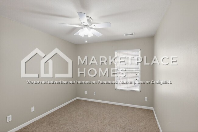 Building Photo - 203 Sedgewick Dr