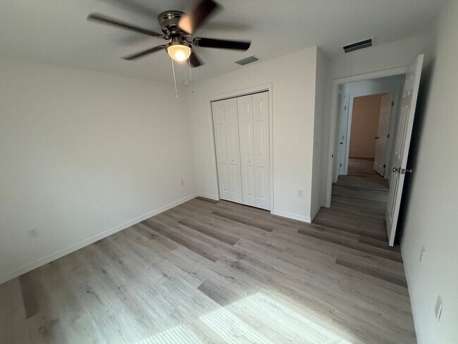 Building Photo - 20661 SW Marine Blvd