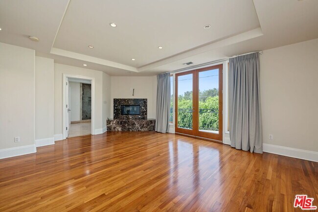 Building Photo - 419 Laurel Ave