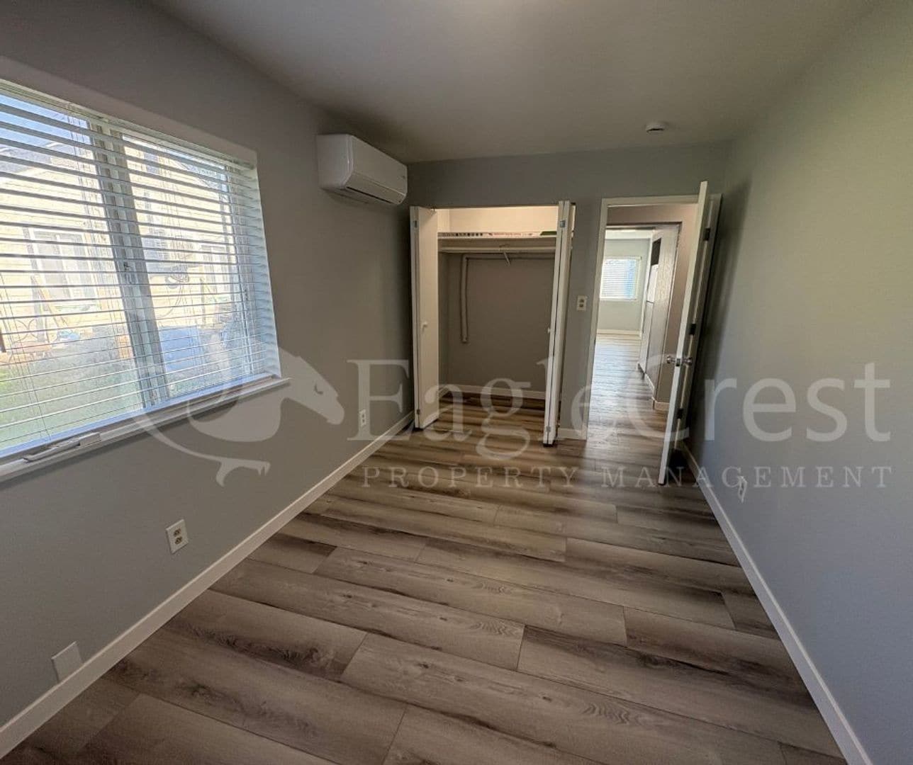 Building Photo - Roseville Lane Apartments