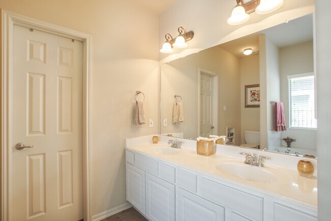 Building Photo - 166 Tortoise Creek Way