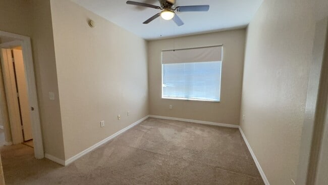 Building Photo - Palm Estates