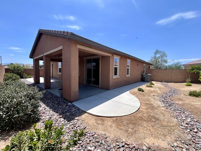 Building Photo - 40082 Catania Ct
