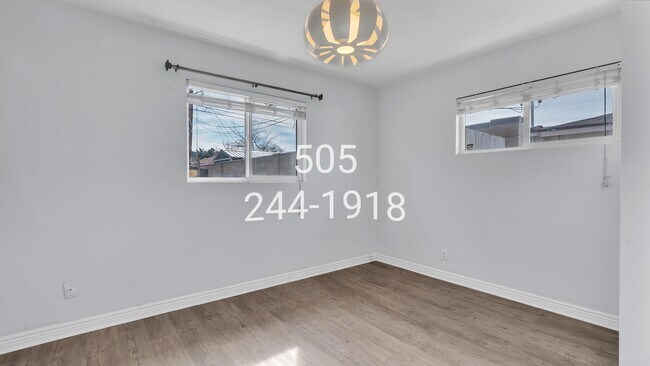 Building Photo - 2426 Hendola Dr NE