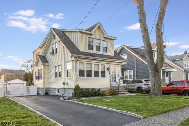 Building Photo - 636 E Passaic Ave