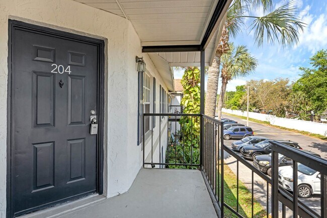 Building Photo - Spacious 2/2 Condo In Lancelot at Winter Park