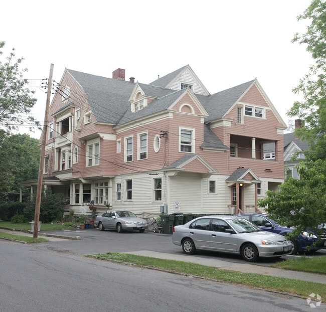 Building Photo - 195 Ridge St