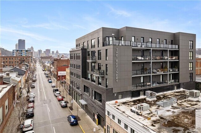 Building Photo - 2545 Penn Ave