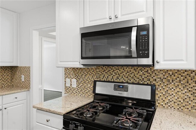 Building Photo - 620 Brook Landing Ct