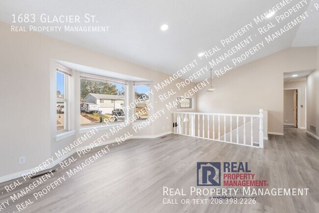 Building Photo - 1683 Glacier St