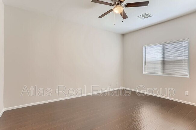 Building Photo - 9544 Alma Ridge Ave