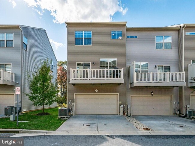 Building Photo - 2321 Marion Rd