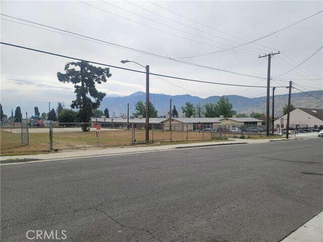 Building Photo - 545 N 2nd St