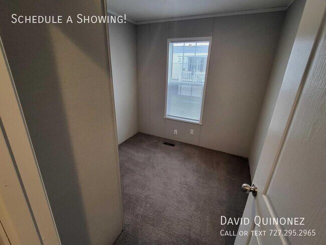 Building Photo - 3250 Maysville Pike
