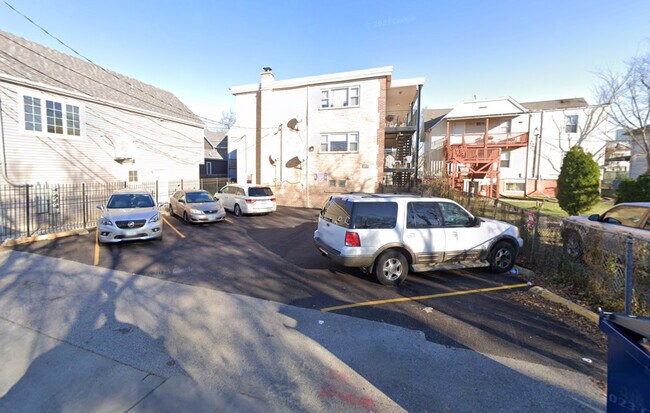 Building Photo - 1928 Jackson Ave