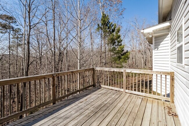 Building Photo - 271 McClure Dr