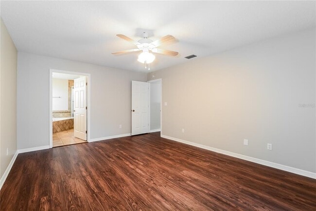 Building Photo - 33303 Lake Bend Cir