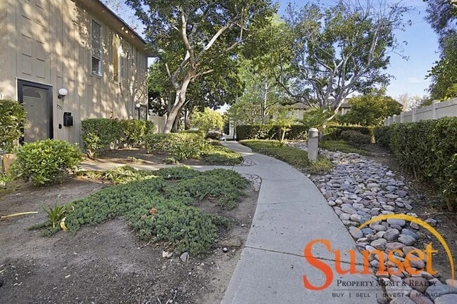 Building Photo - 7755 Starling Dr