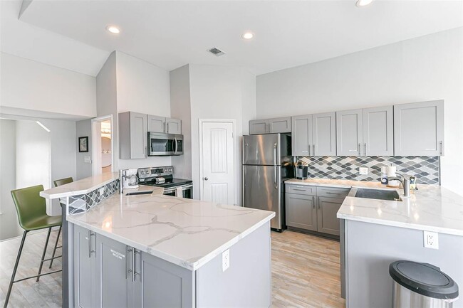 Building Photo - 17615 Termini-San Luis Pass Rd