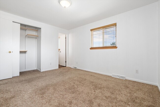 Building Photo - 13123 Spica Dr