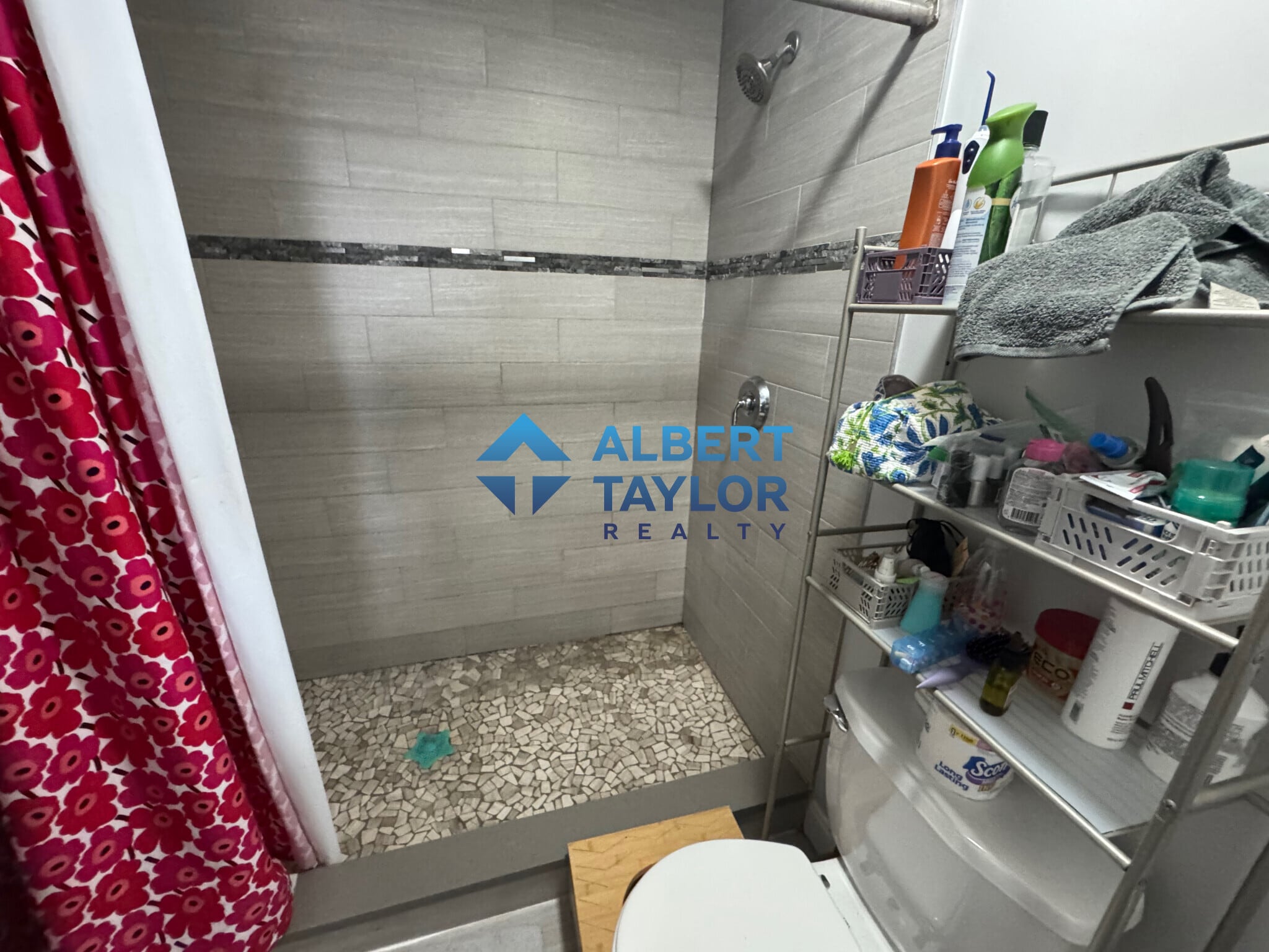 Building Photo - 998 Tremont St