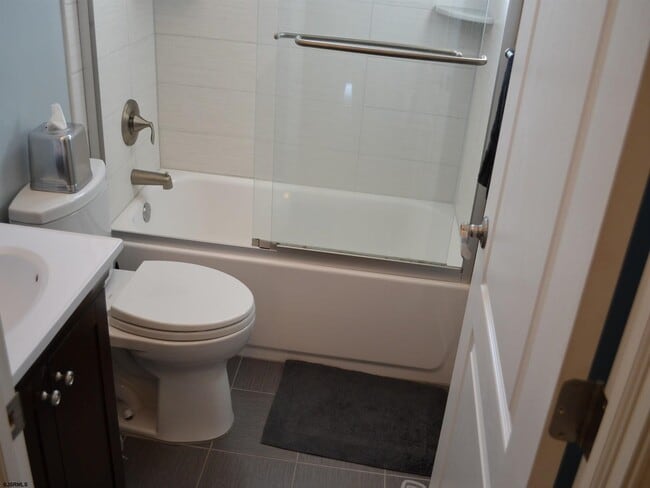 Building Photo - 12 S Franklin Ave