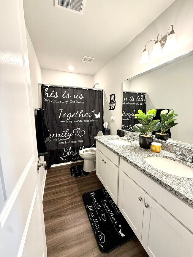 Building Photo - 2794 Prince Charles Ct