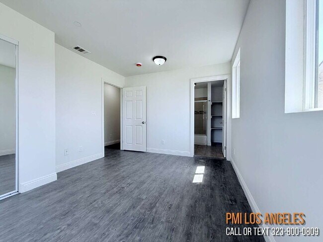 Building Photo - 1440 E 42nd St