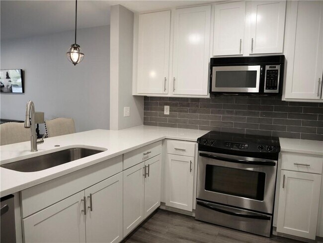 Building Photo - 3650 Ashford Dunwoody Rd NE