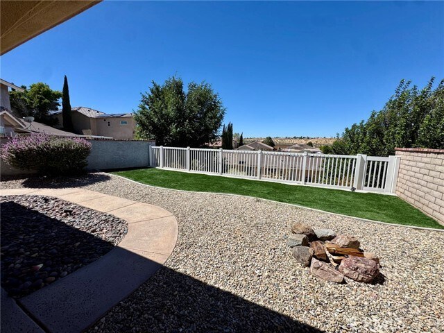 Building Photo - 13880 Evergreen Ln